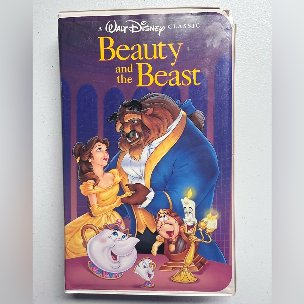 *3 for $20* Vintage Walt Disney’s Beauty and the Beast VHS Tape - Classic Cover